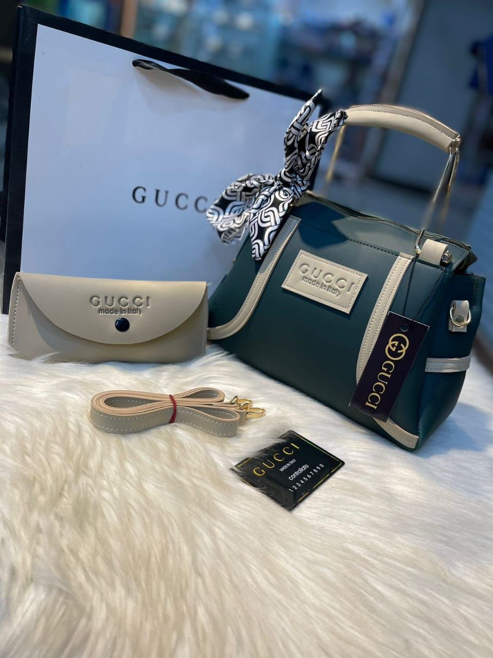 Gucci Handbags With Wallet and Ribbon