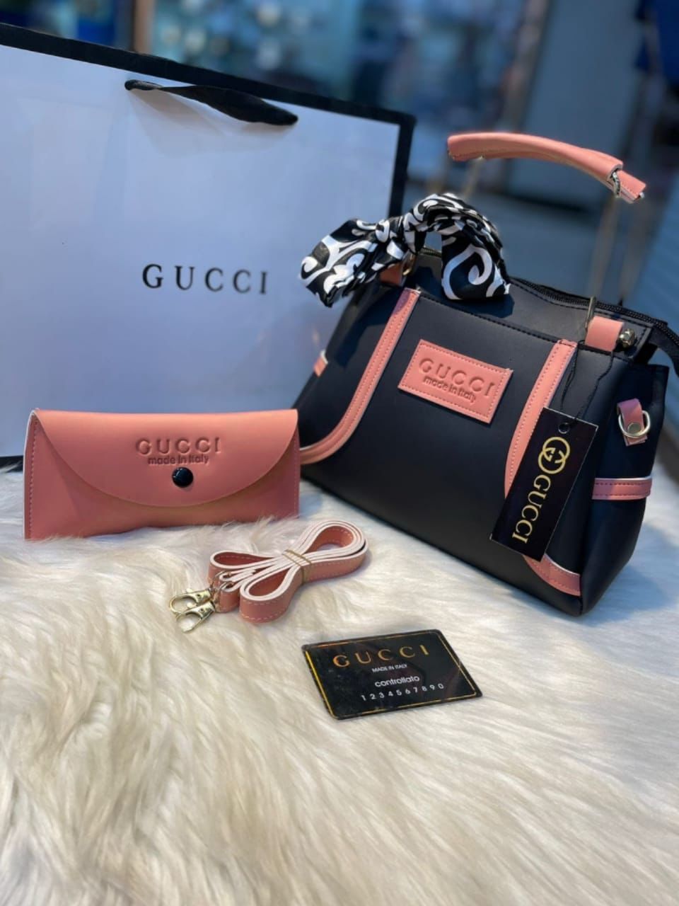 Gucci Handbags With Wallet and Ribbon